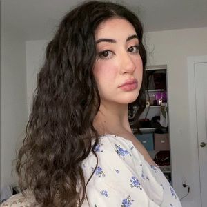 Meet your Posher, Ani